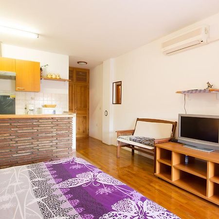 Studio Buterer Ровінь Номер фото